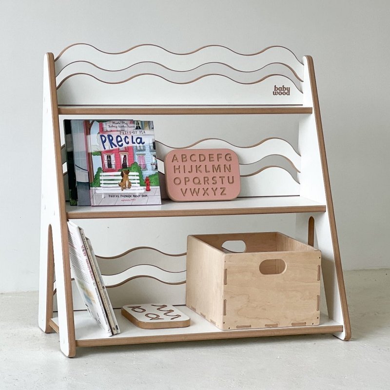 Mittleres weißes Kinderregal mit Bücherfächern und Holzkiste für Spielzeug – WAVE-Kollektion